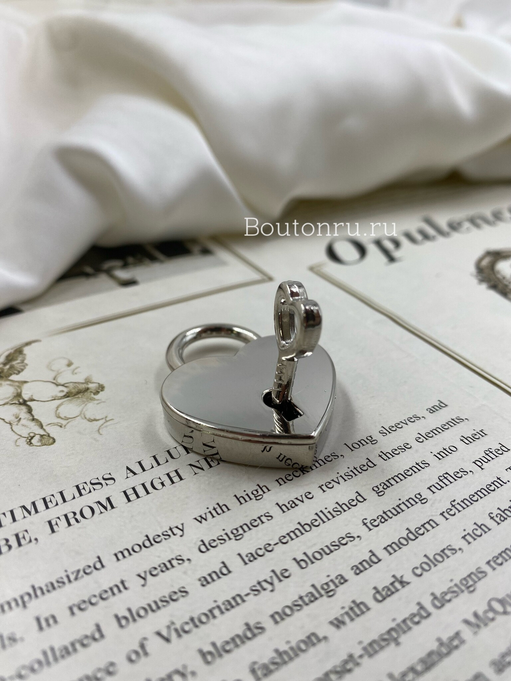 Замок сердце с ключом серебристый