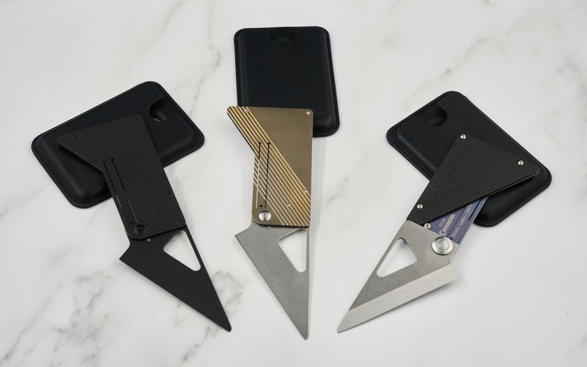 Новый чехол у модели Cardknife