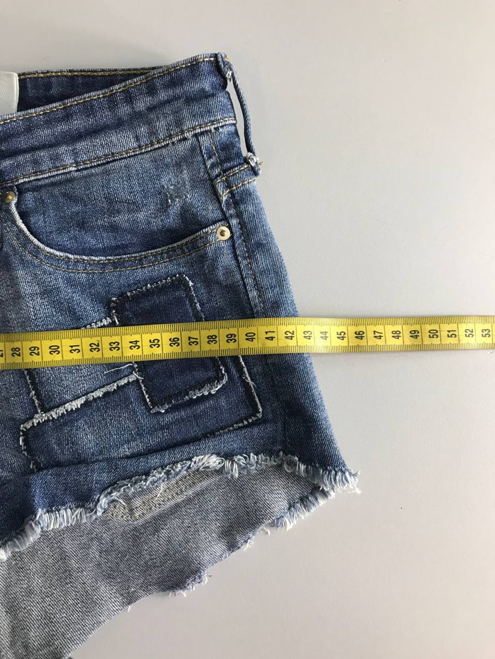 Шорты H&M короткие, маркировка 34, визуально на 40 размер