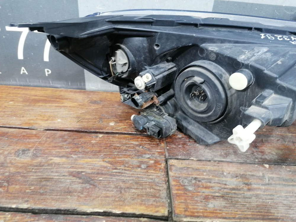 Фара левая LADA Granta 18-нв Б/У Оригинал 8450100857