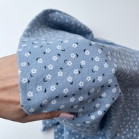 Фланель Маленькие ромашки на пыльном дениме