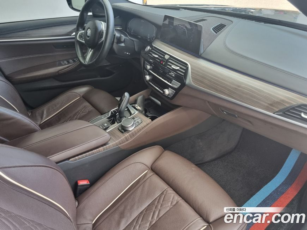 BMW 5 Series (G30) 530e M Sports (06.2020)
