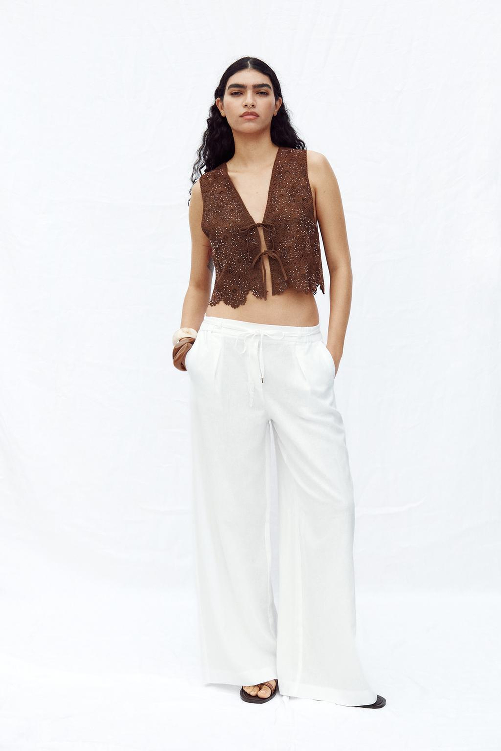 ZARA ТОП-ЖИЛЕТ ИЗ КРУЖЕВА КРОШЕ, СВЕТЛО-КОРИЧНЕВЫЙ