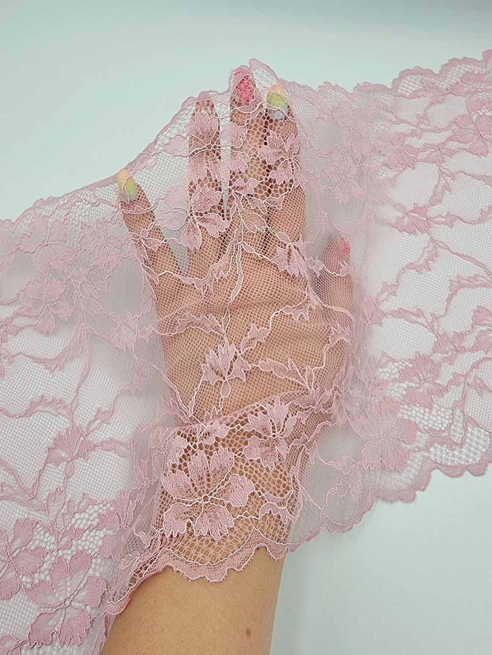 Кружево эластичное розовое КС124 (22 см)