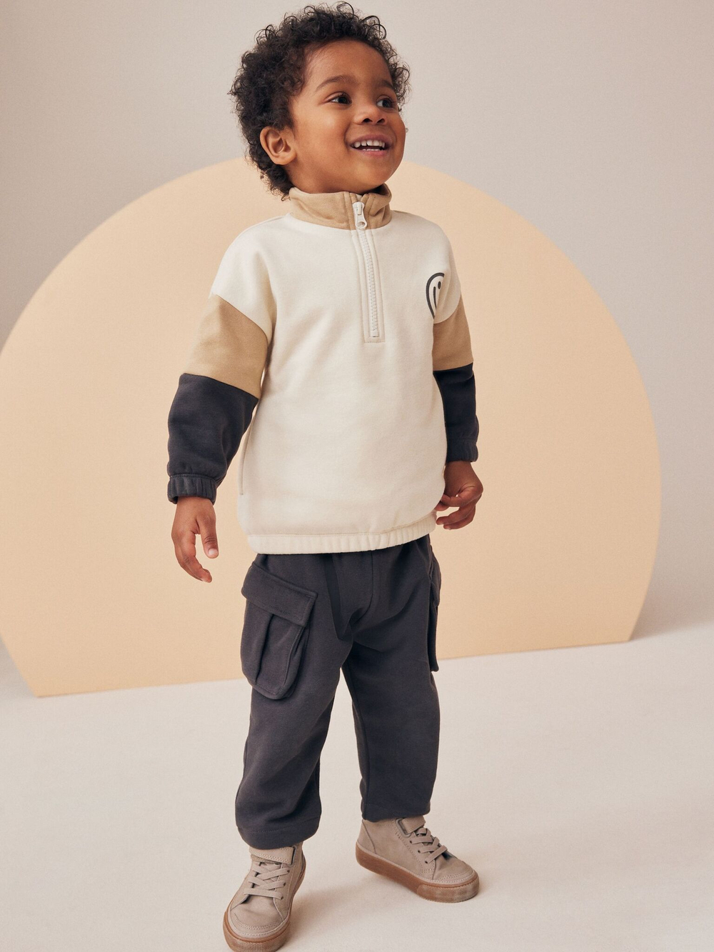 Толстовка на молнии и брюки карго в комплекте для мальчика Next N96-331, Серый, Бежевый