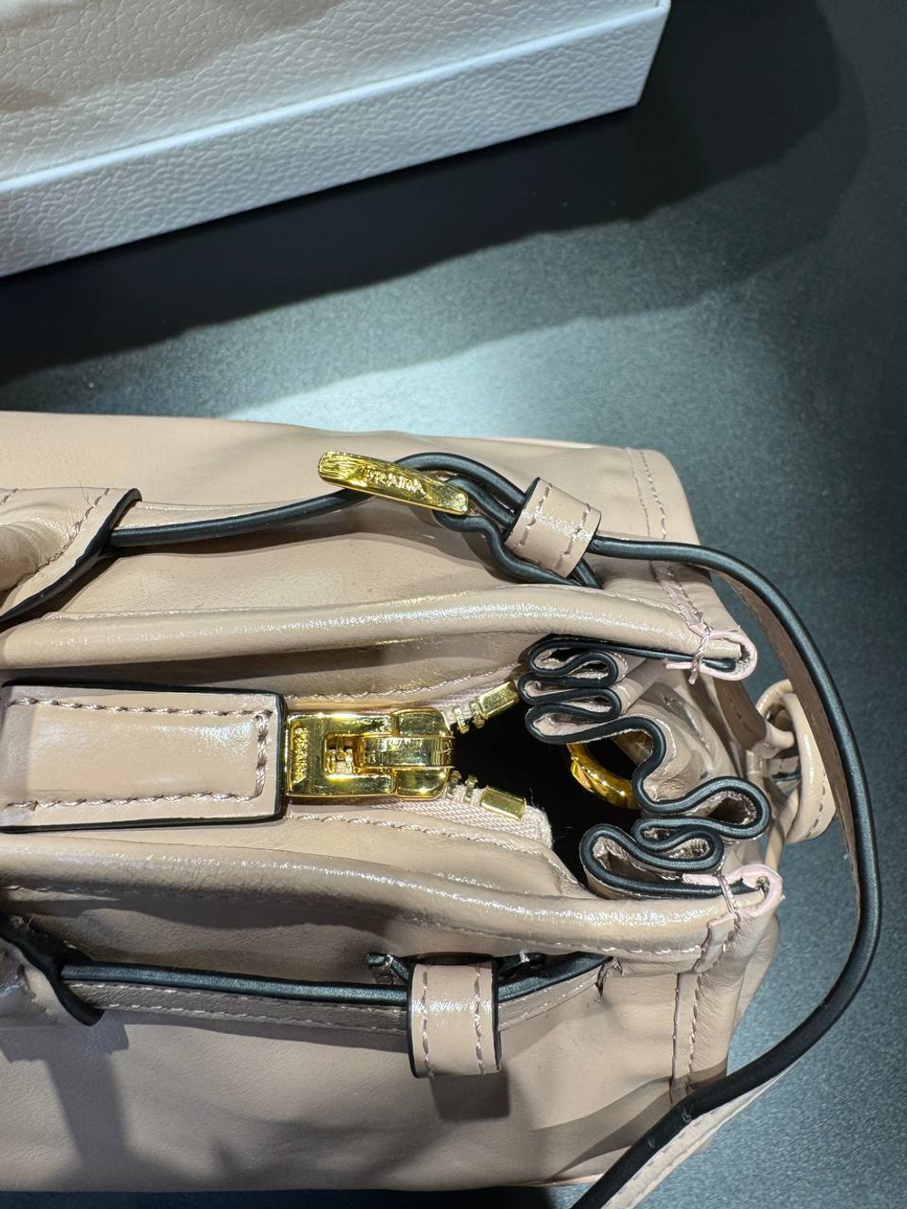 Сумка Prada