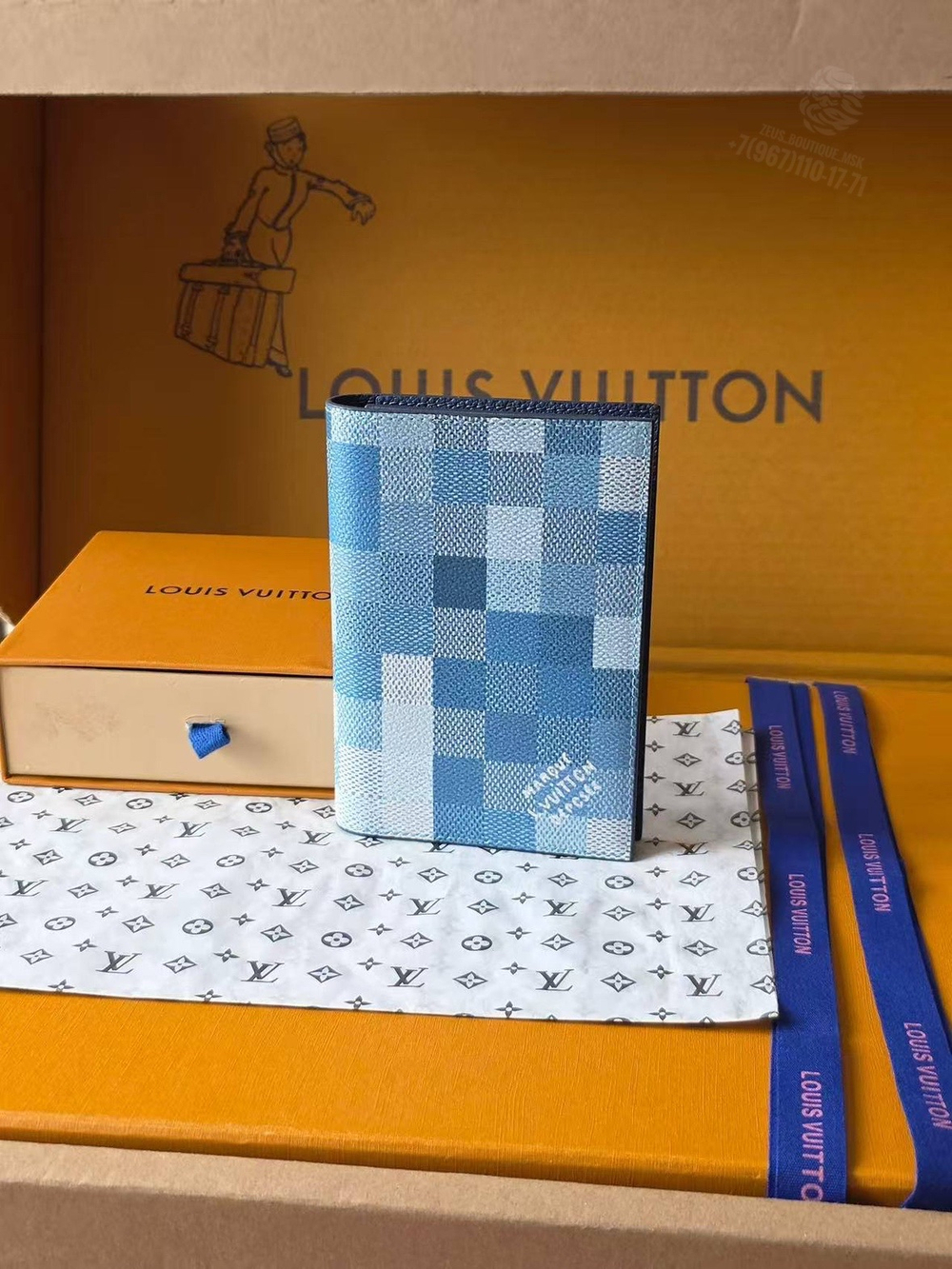 Обложка для паспорта Louis Vuitton