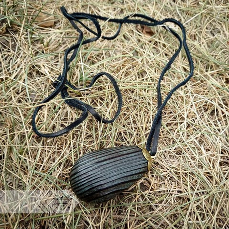 Кулон ТЫТ №2 (средний), лиственница