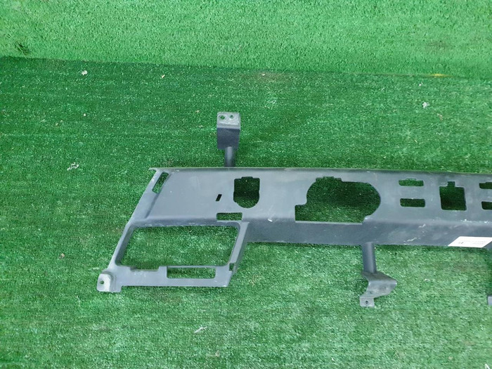 Кронштейн переднего бампера Range Rover Sport 2 L494 (2017-2022)