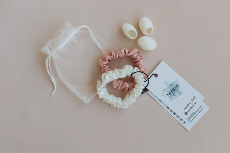 MaSheri Набор шёлковых резинок для волос 2ш. пудровый и молочный