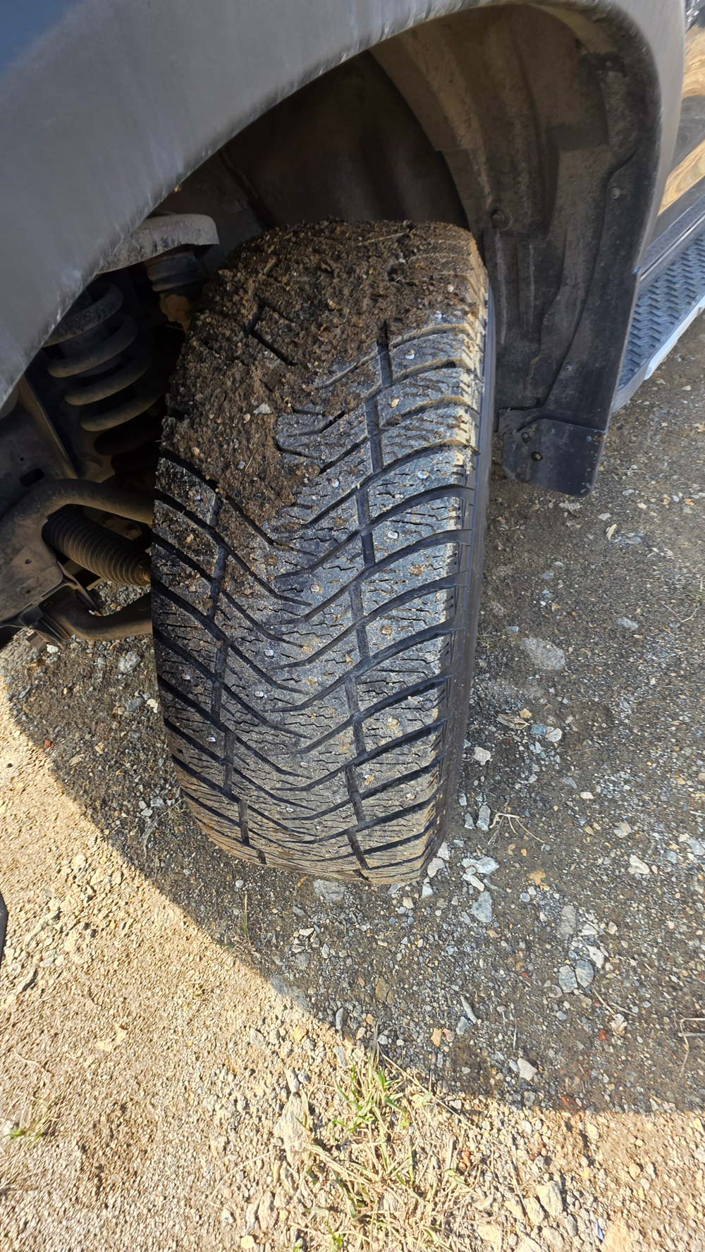 JAC T8 Pro 2.4 T MT 4WD Full Extra