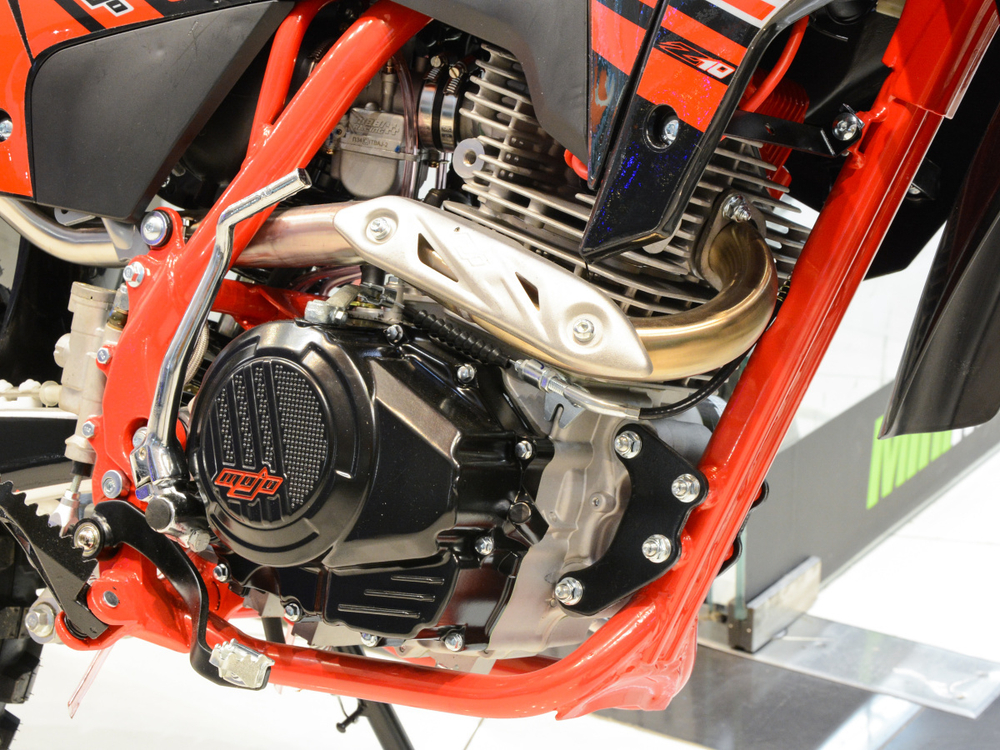 Кроссовый мотоцикл BSE Z10 Red/Black (055) 21/18