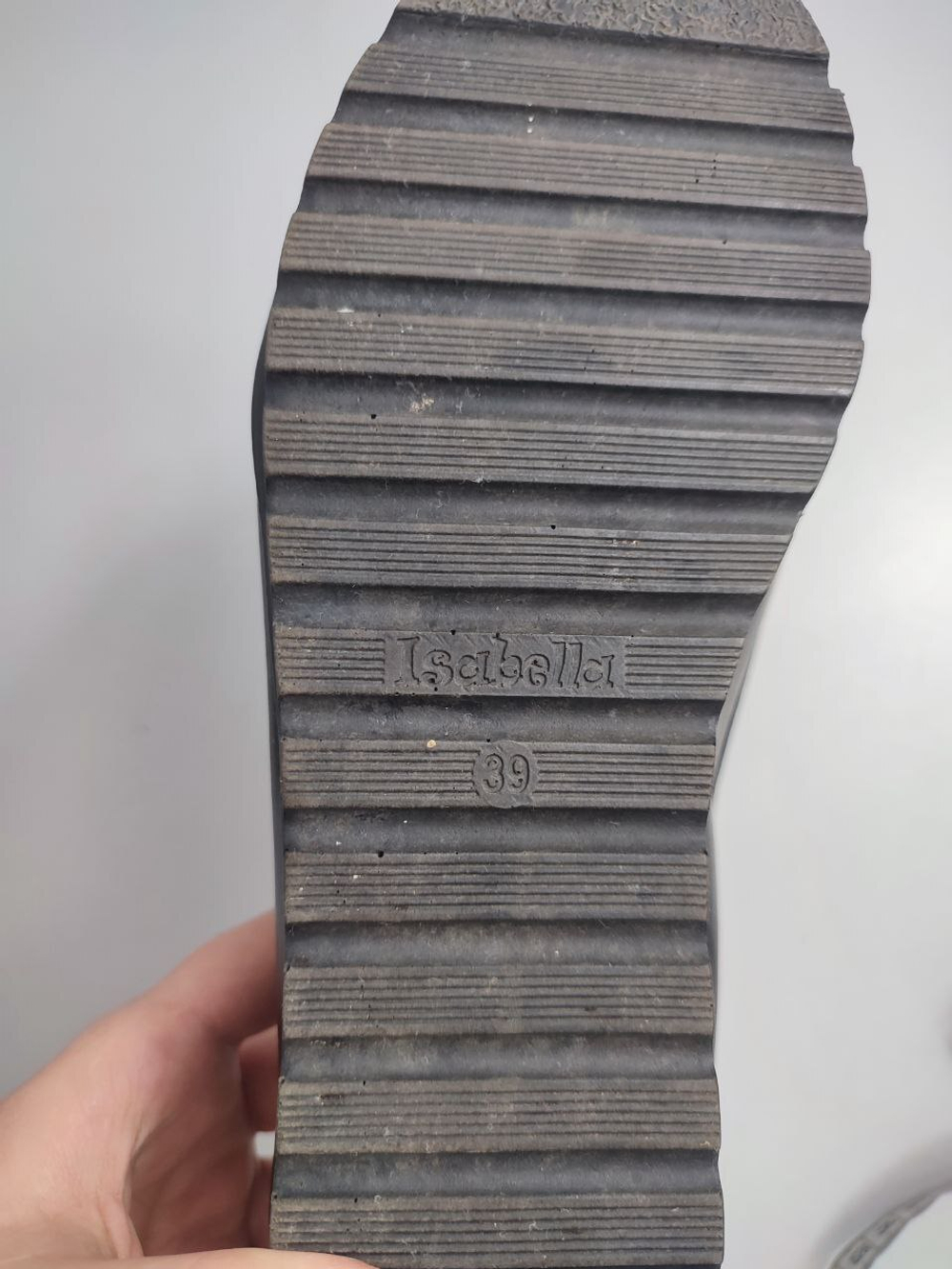 Туфли Isabella  без каблука 39 размер