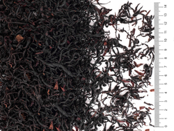 730001 Чай красный "Сэнчжун, Гушу Е Шен Хун Ча (Дикорастущий со старых деревьев)" №300