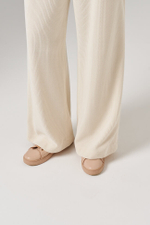 31088 Брюки женские (молочный)