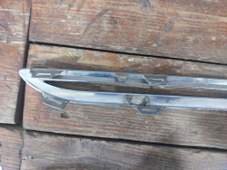 Молдинг решетки радиатора Mercedes GLE (V167) 18-нв Б/У Оригинал A1678854703