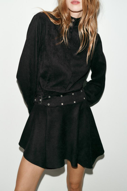 ZARA МИНИ-ПЛАТЬЕ ИЗ ИСКУССТВЕННОЙ ЗАМШИ С РЕМНЕМ, КОРИЧНЕВЫЙ