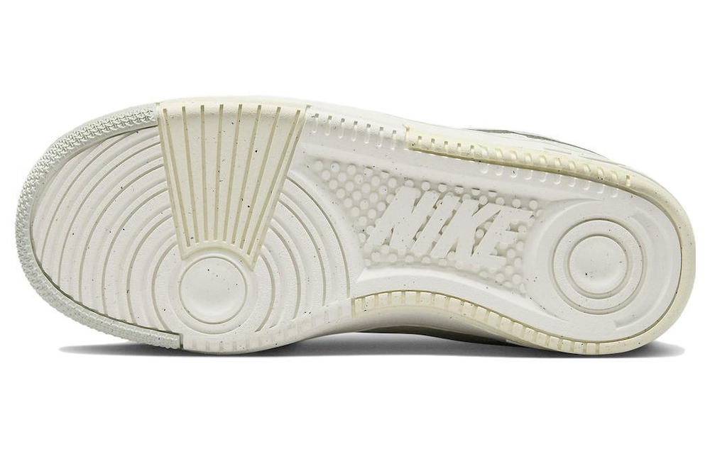 Кроссовки Nike Gamma Force Sail (Женская размерная сетка)