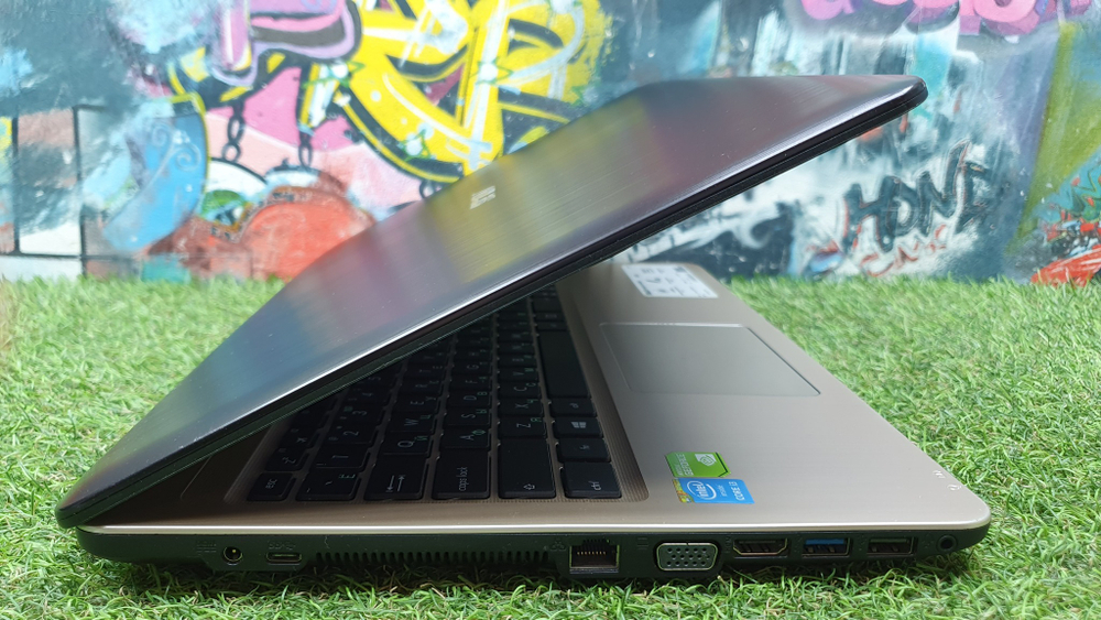 Ноутбук ASUS i3-5/4Gb/ 920M 1ГБ/X540LJ-XX755T  [90nb0b11-m11210]/Windows 10