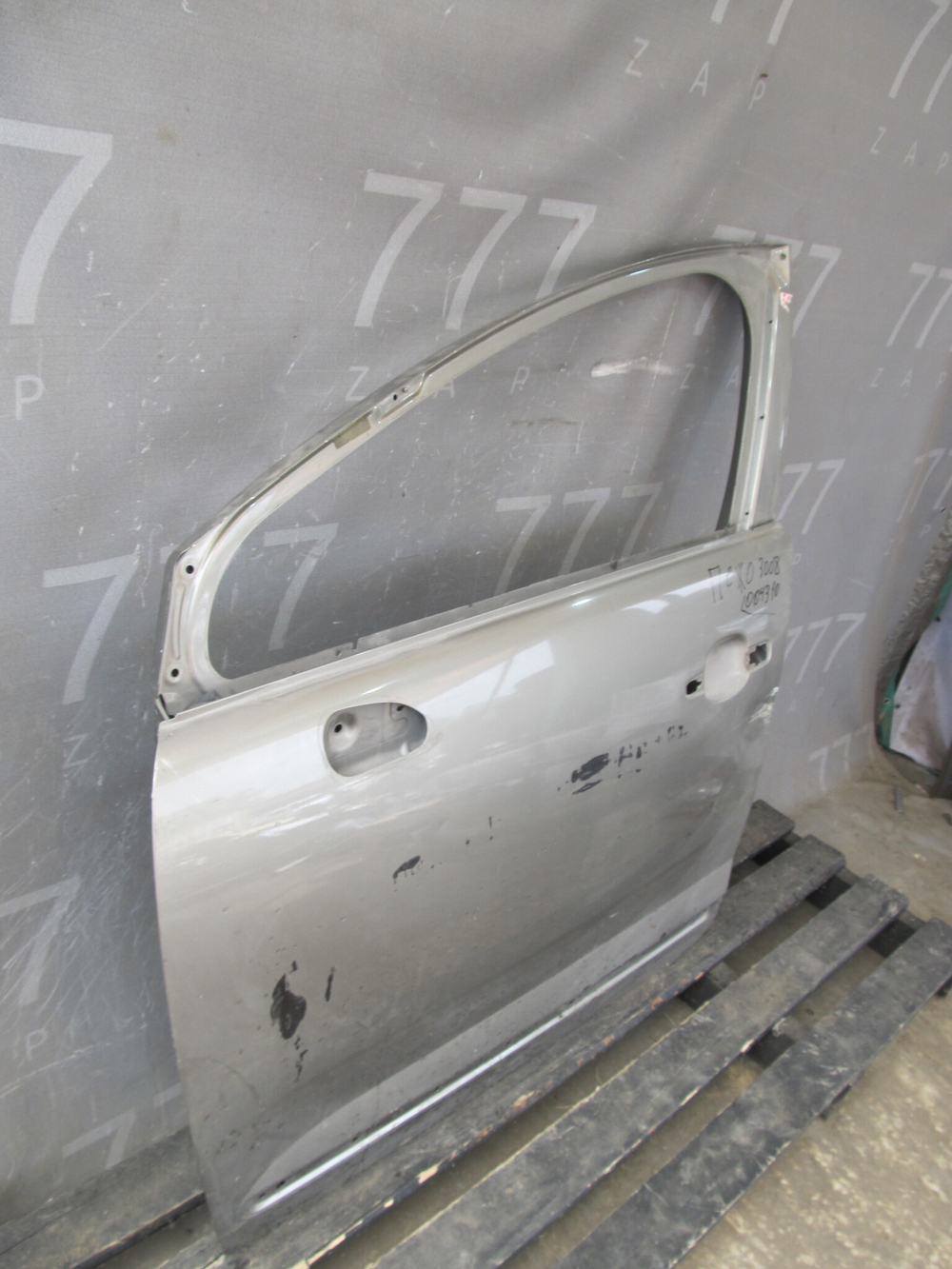Дверь передняя левая Peugeot  3008 1 09-16 Б/У Оригинал 9002AR