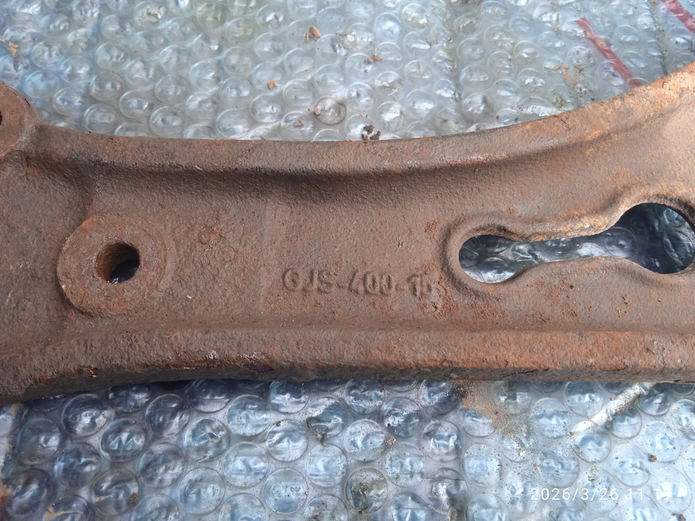 Рычаг подвески передний нижний Шкода Октавия А5 1.4 BUD Б/У