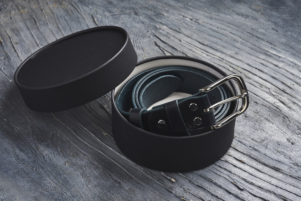 Ремень из текстурной итальянской кожи, цвет «грозовой», хромированная пряжка