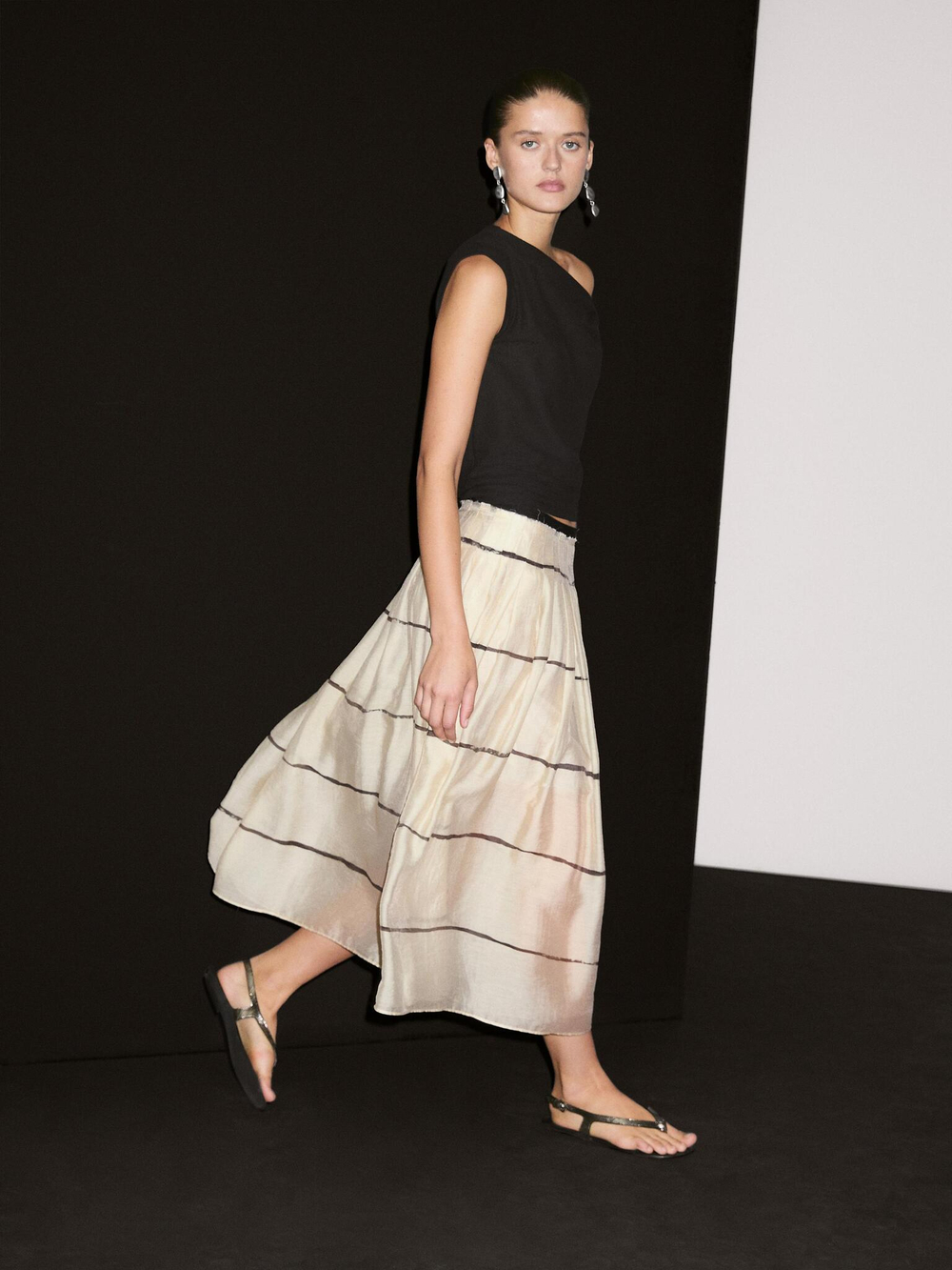 Massimo Dutti Юбка миди из струящейся ткани в полоску, кремовый