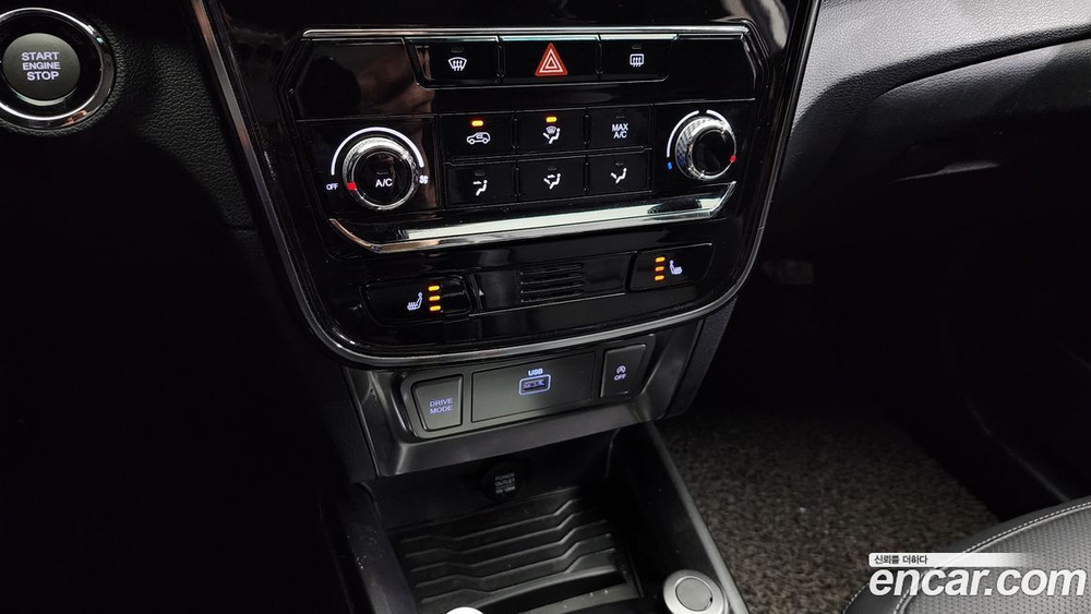 KG Mobility (Ssangyong) Very New Tivoli Бензин 1.5 2WD (01.2020)
