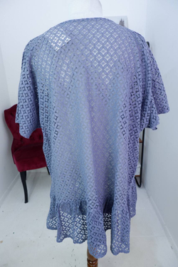 Блузка прозрачная, визуально на 60 размер