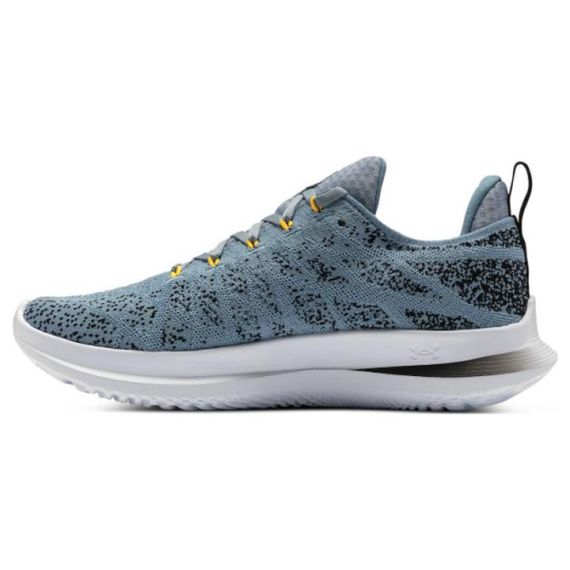 Under Armour Flow Velociti 3