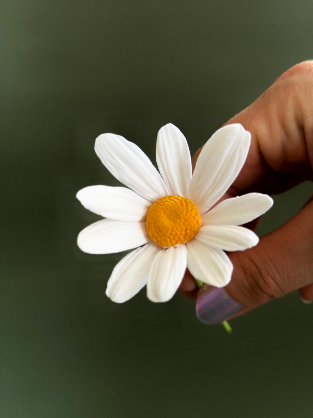 Молды силиконовые для лепки Ромашки. Набор из 2х штук: серединка цветка и лепесток ромашек / Форма для лепки из полимерной глины, холодного фарфора, воска, мыла, самозатвердевающих масс