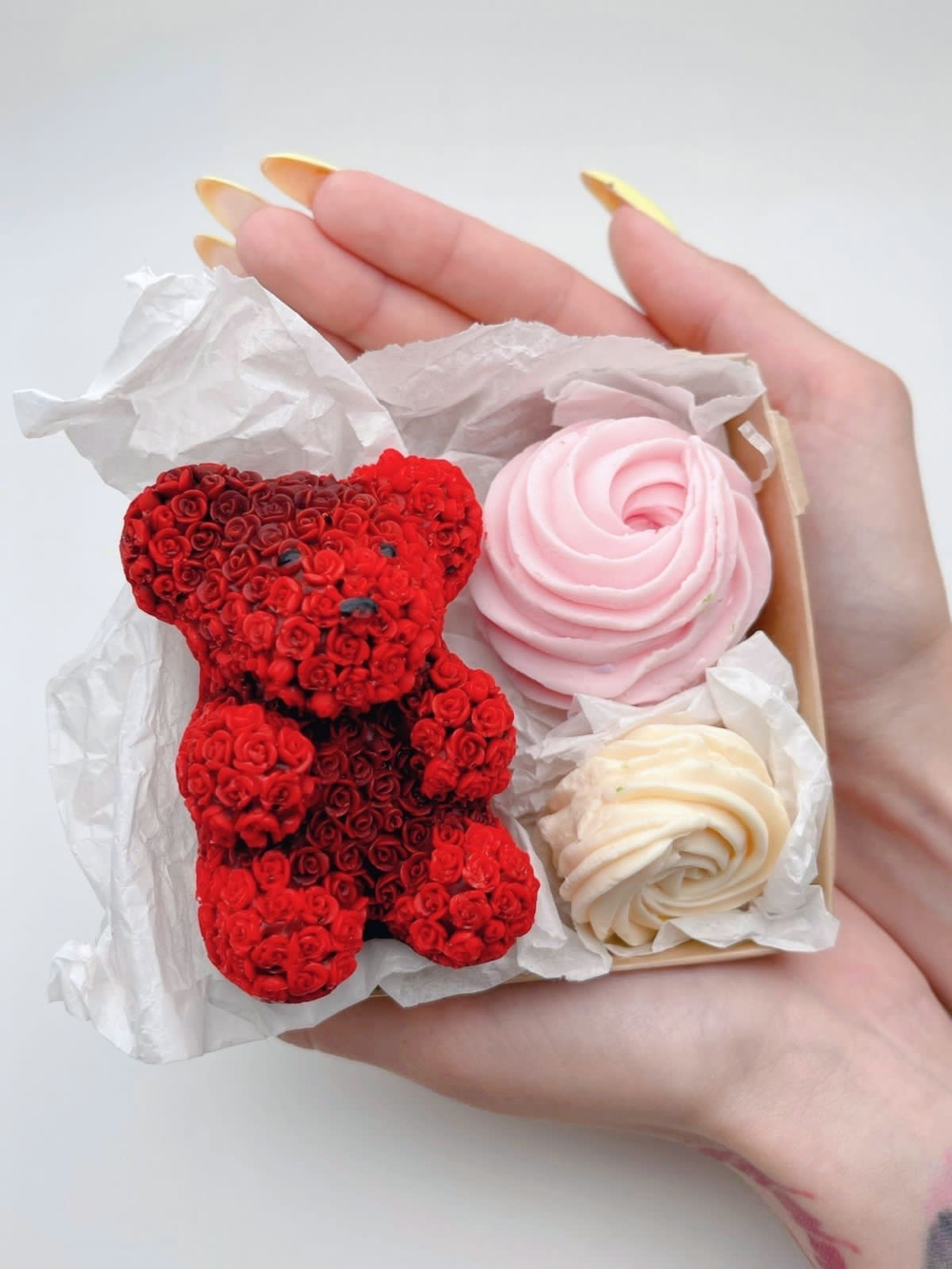 Набор из мыла «Мишка из роз, рэд»