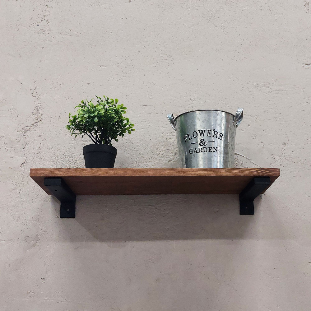 Настенные полки из натурального дерева в стиле Лофт