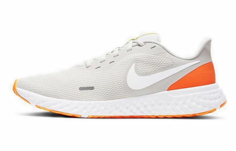 Кроссовки Nike Revolution 5