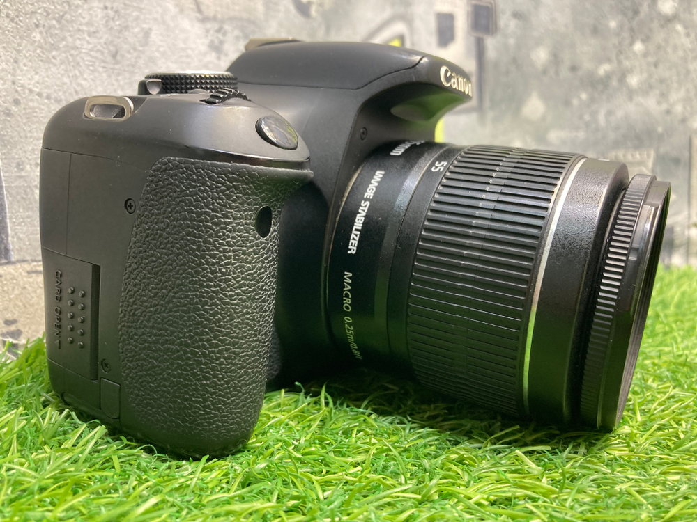 Canon 600D kit 18-55mm 3.5-5.6 IS II 79.400 кадров