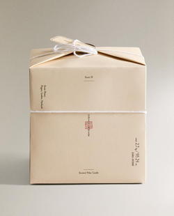 Zara Home - Квадратная ароматическая свеча cuir nuit, 2700 г