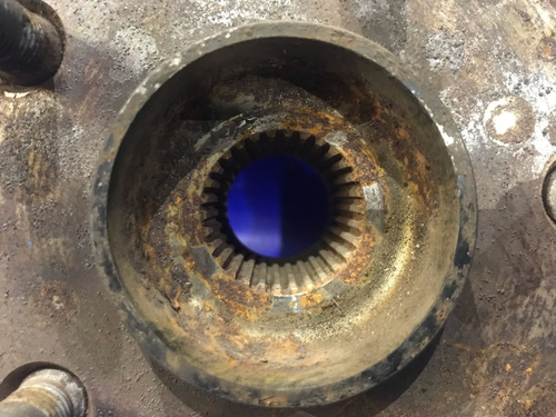 Ступица передняя правая TOYOTA ALPHARD 2005