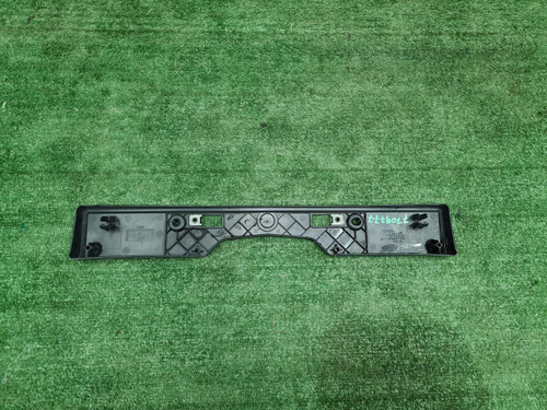 Площадка номера Toyota RAV4 4 CA40 (2015-2019)