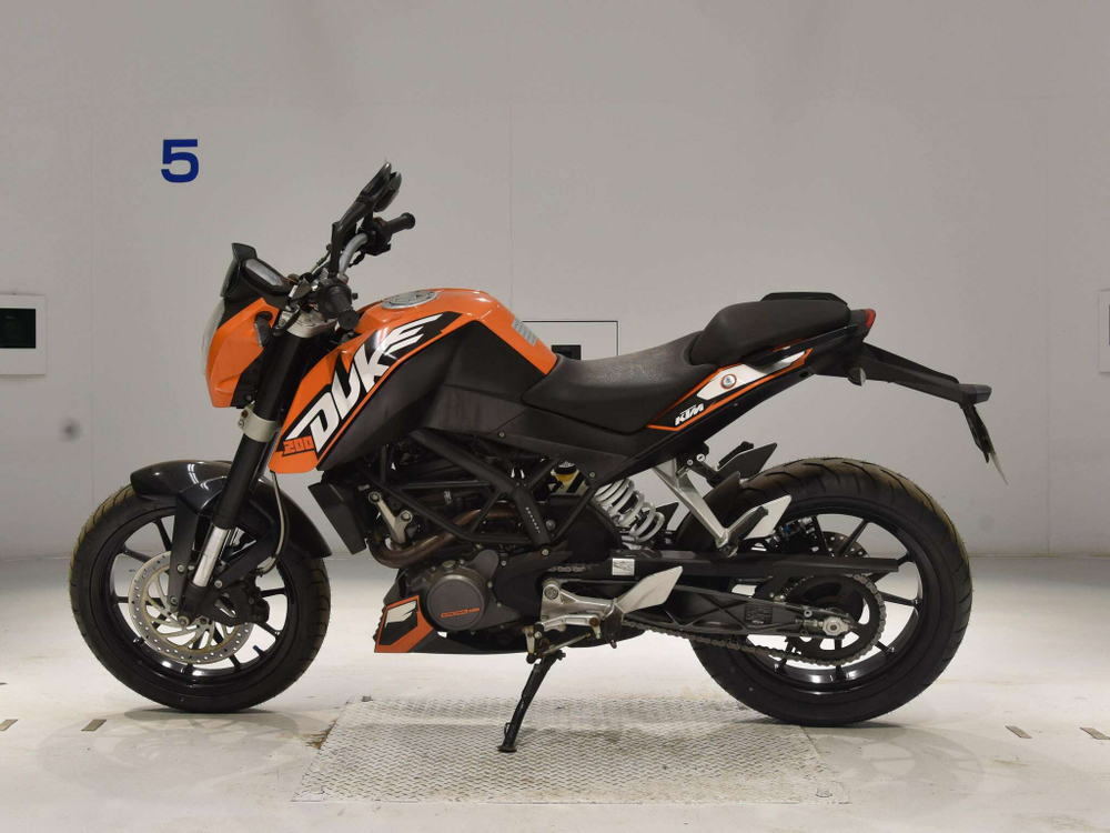 KTM 200 Duke 041790