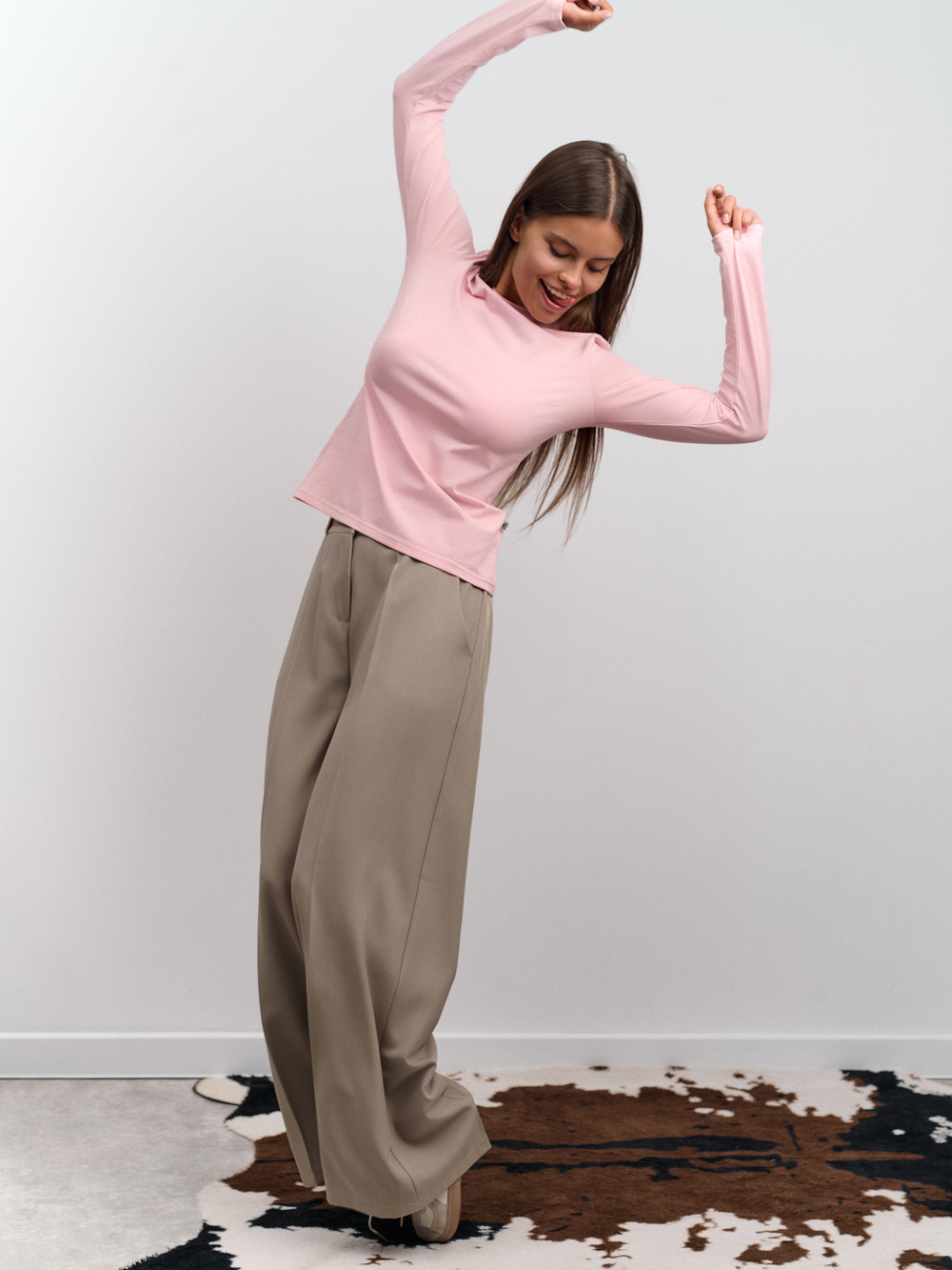 Лонгслив женский "Cкин" розовый