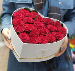 19 роз в сердце