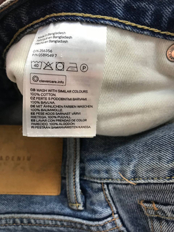 Шорты H&M с порезами, маркировка 32, визуально 38 размер