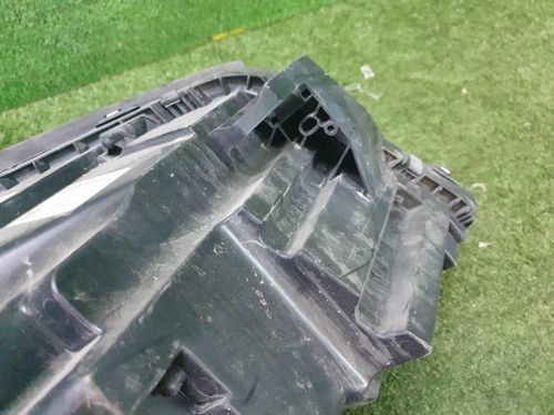 Битая Фара левая Mercedes GLA x156 (2017-2020) LED