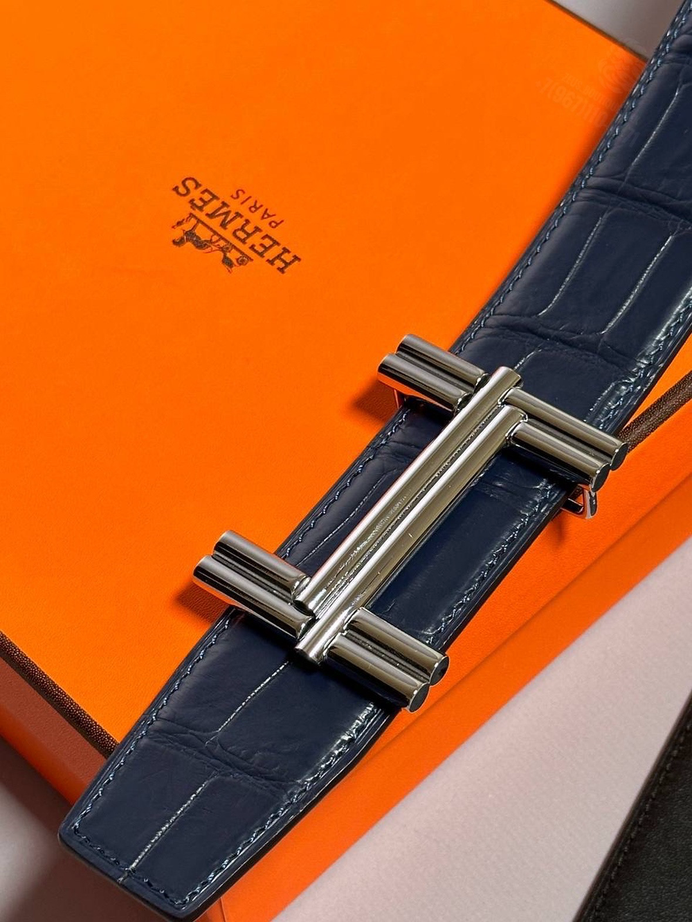 Ремень Hermes из кожи крокодила