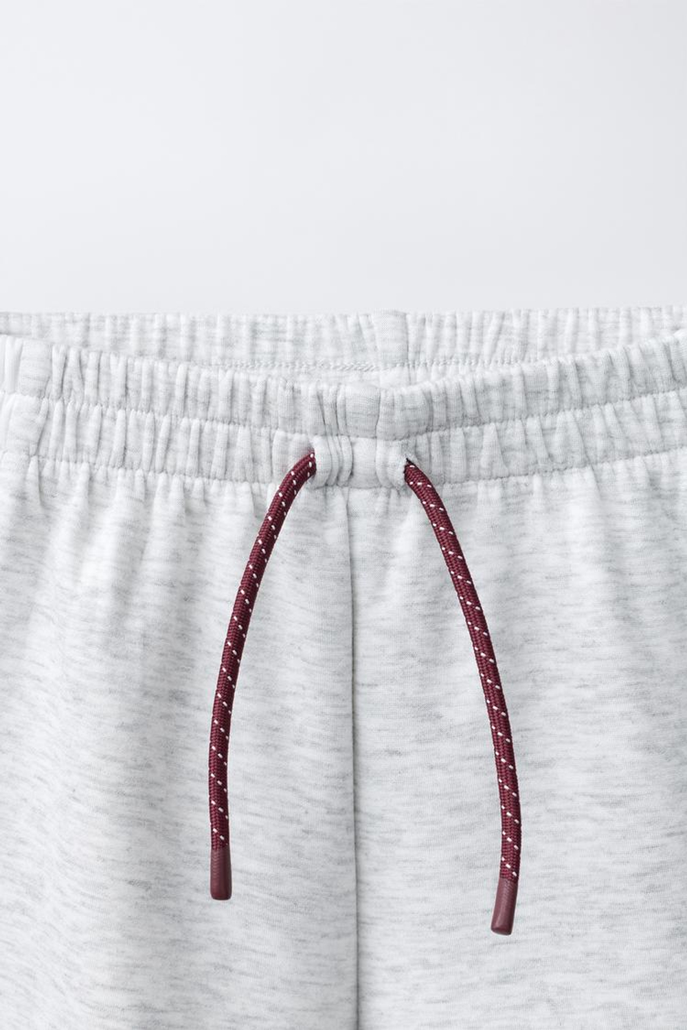 ZARA СПОРТИВНЫЕ ШОРТЫ-БЕРМУДЫ С КОНТРАСТНЫМИ ЭЛЕМЕНТАМИ, СЕРЫЙ МЕЛАНЖ