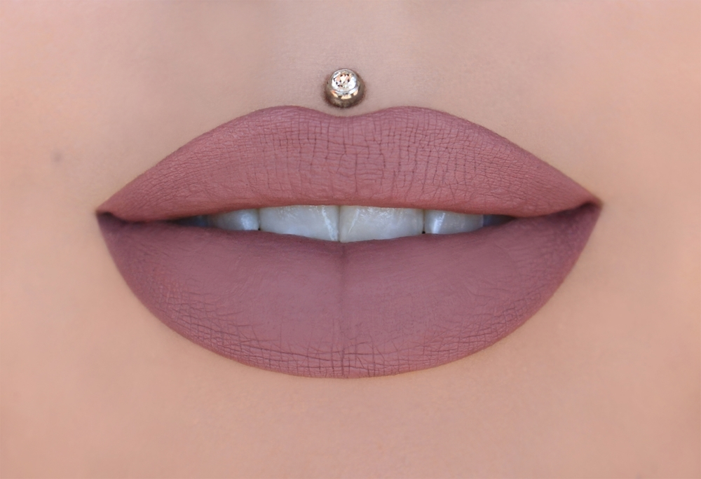 Jeffree Star Cosmetics Velour Liquid Lipstick - жидкая помада, 5,6 ml