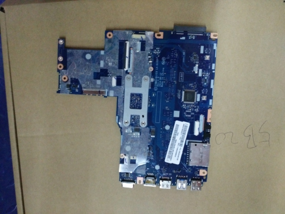 Материнская плата для ноутбука Lenovo B50-30 W8P UMA Cel-N2840 FP1000 (5B20G90106), оригинал