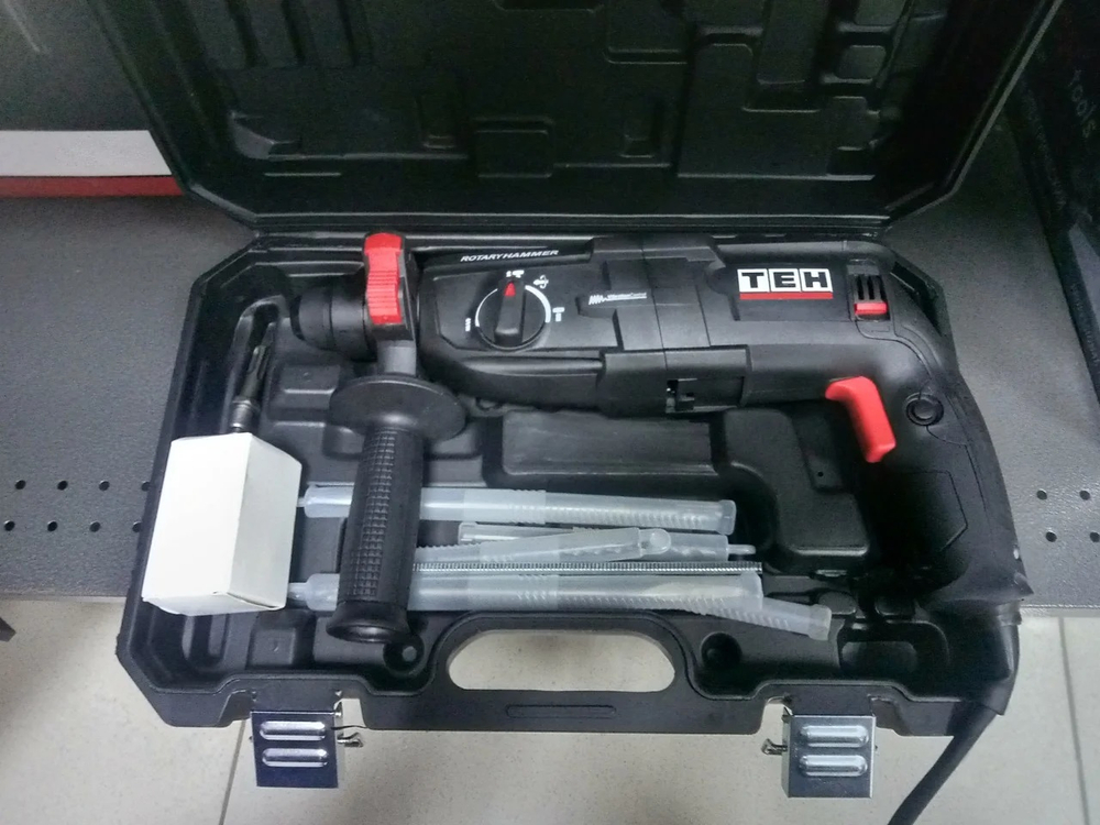 Перфоратор TEH TH2608