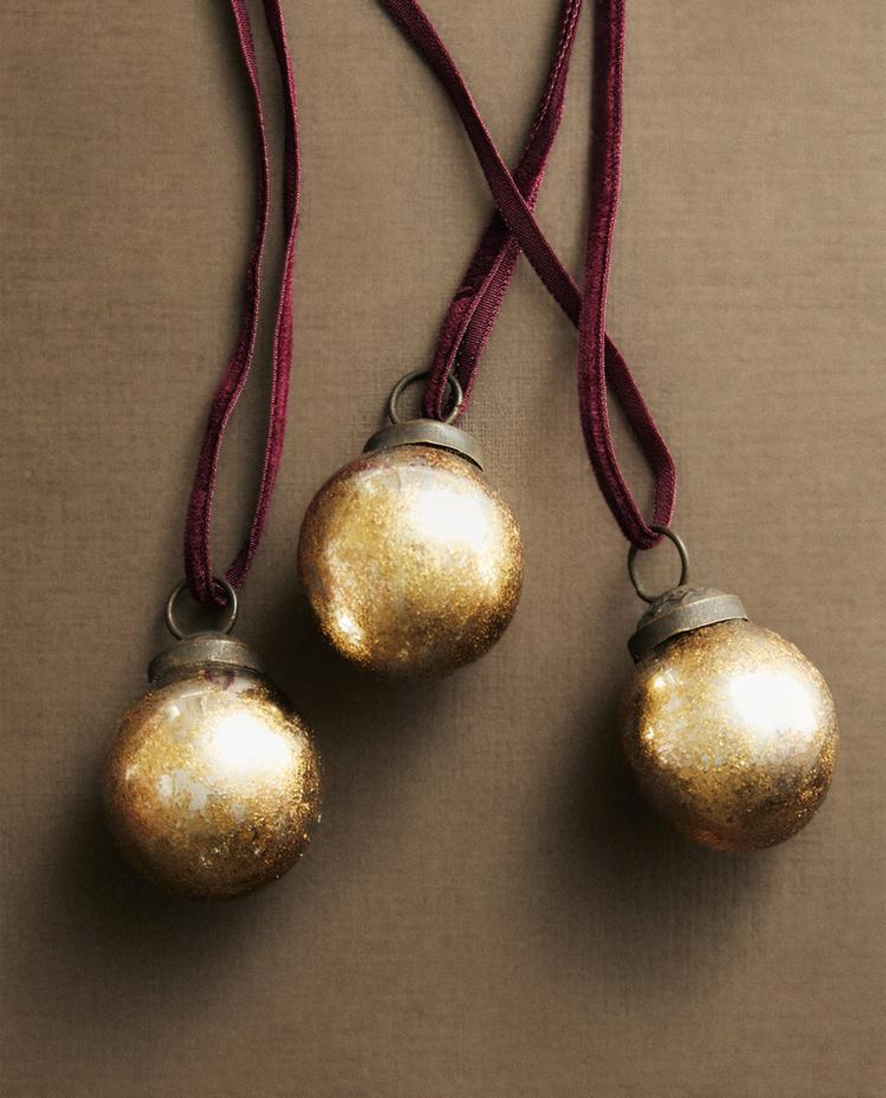 ZARA HOME НАБОР МИНИ-ЁЛОЧНЫХ УКРАШЕНИЙ (НАБОР ИЗ 3 ШТУК), ЗОЛОТОЙ