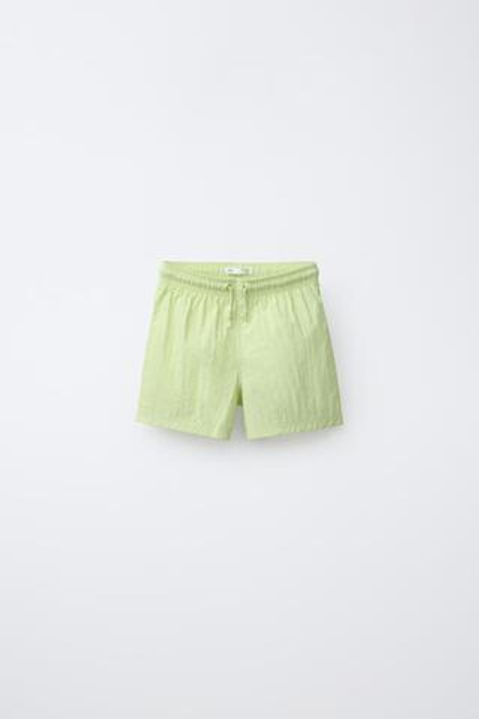 ZARA ОДНОТОННЫЕ ПЛАВКИ-БЕРМУДЫ, ЛАЙМОВЫЙ